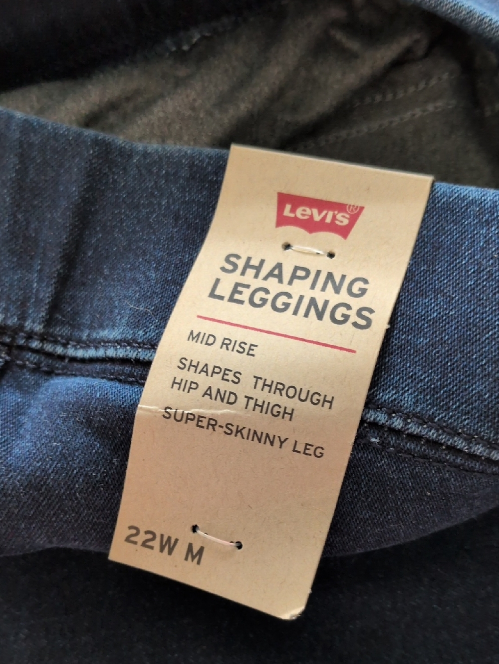 187: Levi New legging jeans
